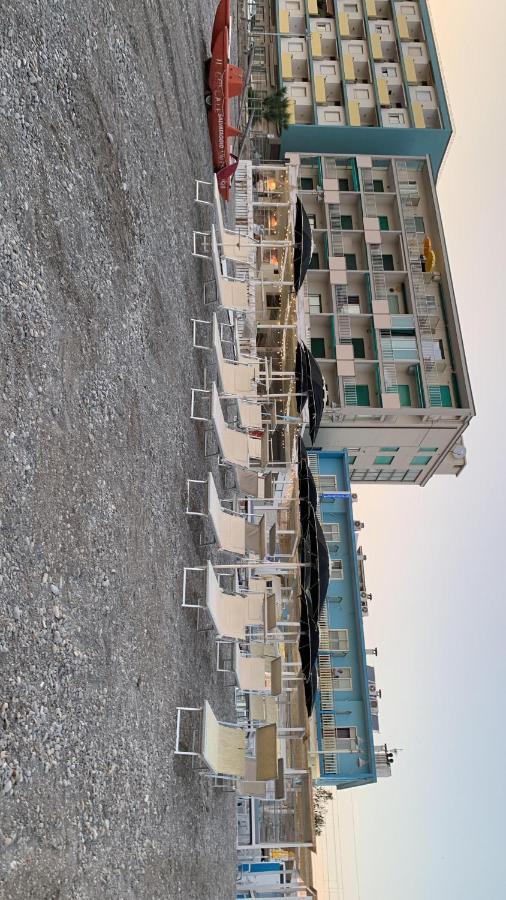Hotel Piccolo Paradiso Bordighera Buitenkant foto