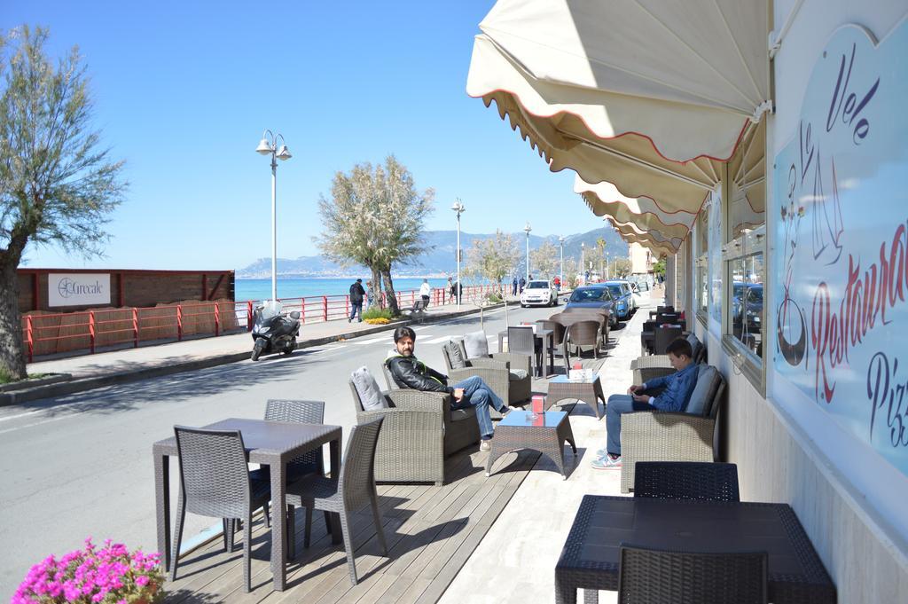 Hotel Piccolo Paradiso Bordighera Buitenkant foto