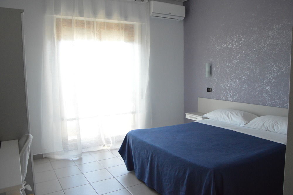 Hotel Piccolo Paradiso Bordighera Buitenkant foto