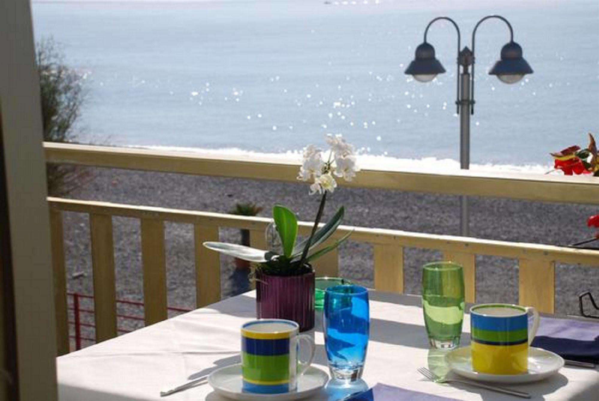 Hotel Piccolo Paradiso Bordighera Buitenkant foto